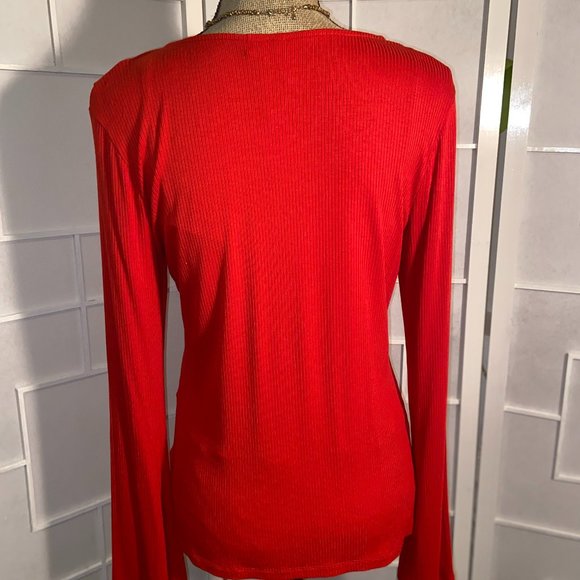 CATO Bell Cuff Ribbed Lace Up V-Neck - Picture 4 of 5